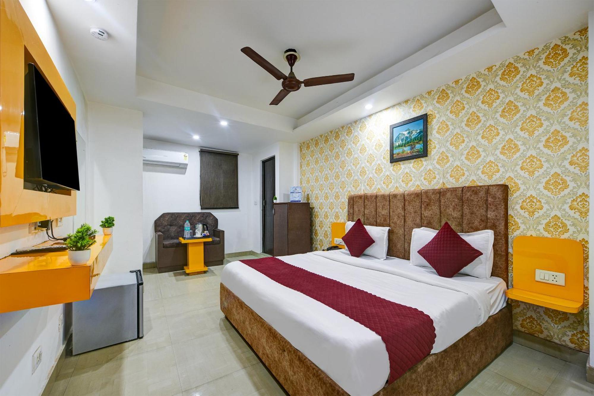 Hotel Kelvish Free Airport Pickup Nuova Delhi Esterno foto